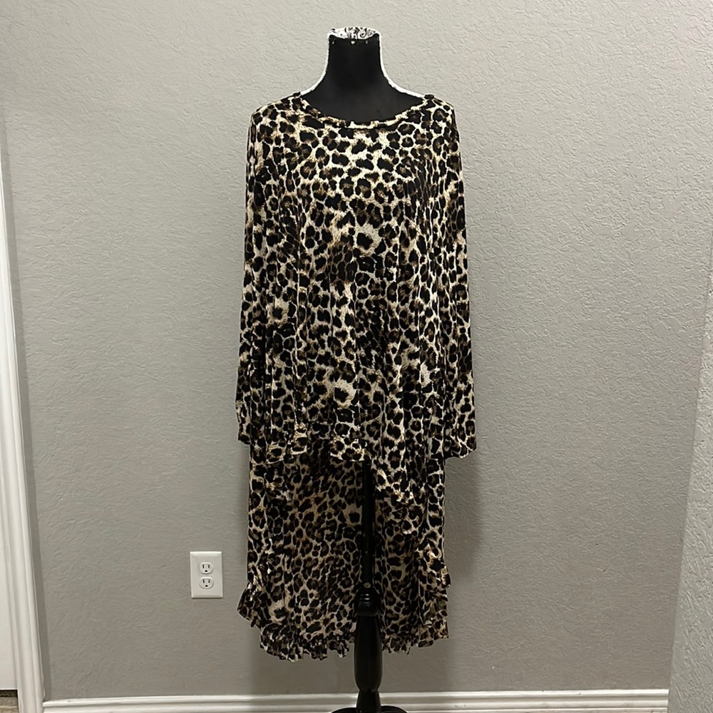 GLITZY GIRLZ HI-LO TOP BRAND NEW NEVER BEEN WORN
